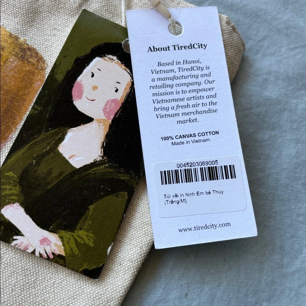 Canvas Tote Bag with Painted Girl Illustration - Cream - Picture 3 of 7
